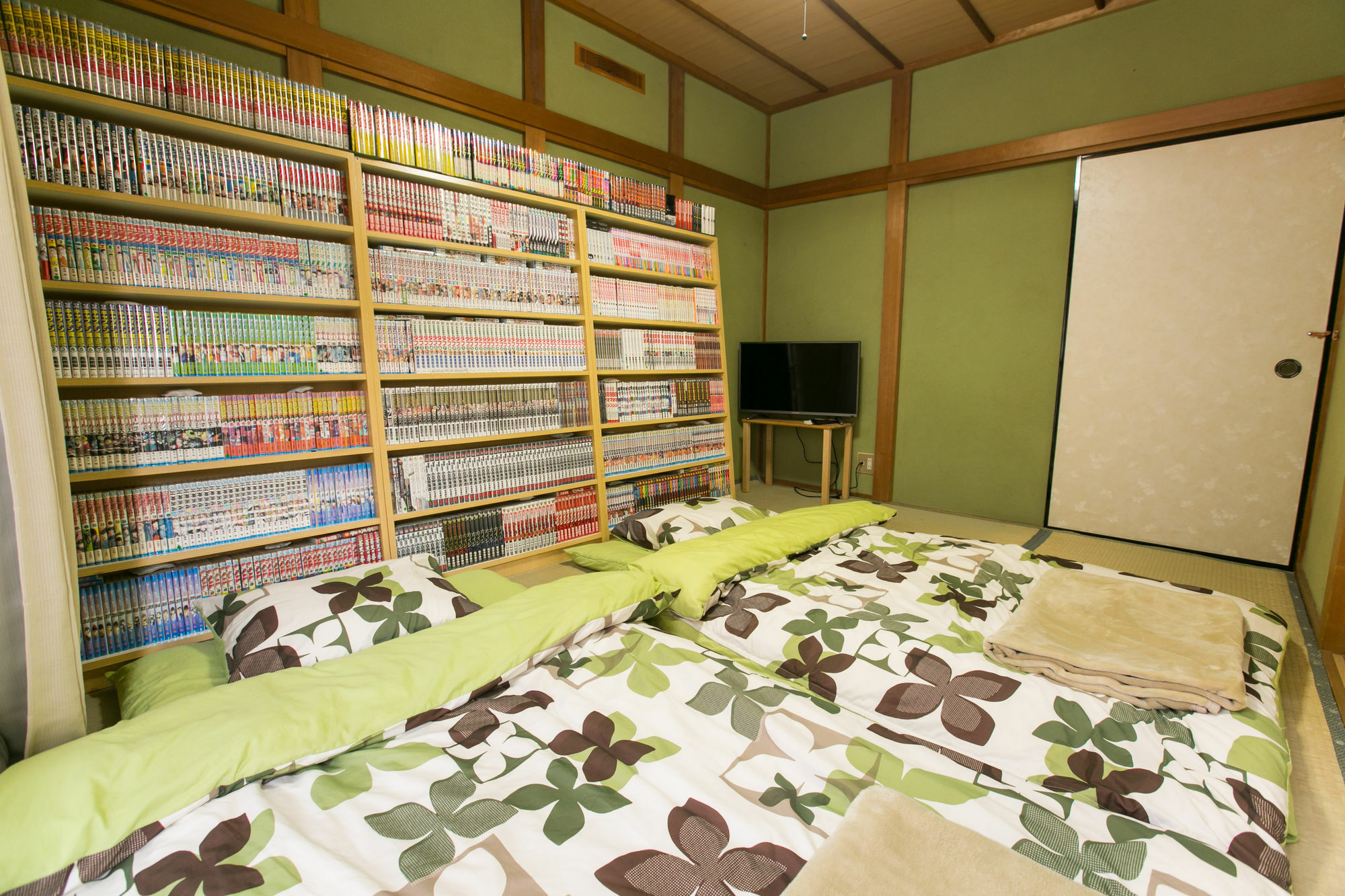 Airlog House -Comic Inn- Habikino Экстерьер фото